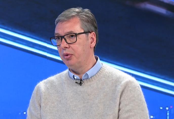 Vučić Párizsból felfedte az egyik követelését