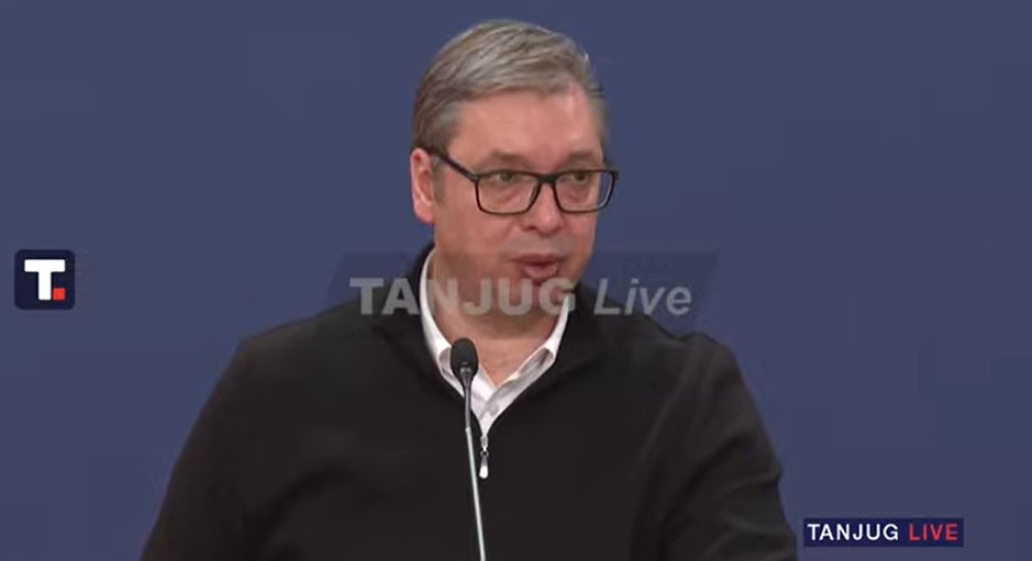 Vučić: A traktorok azért voltak, hogy megállítsák a vérengzést