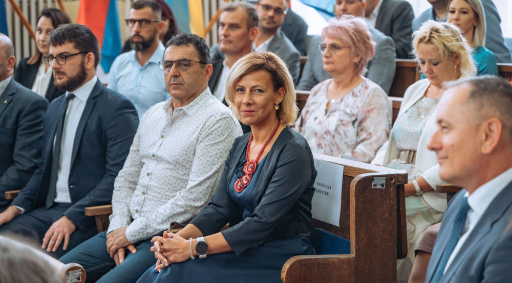 „A VMSZ érdekképviseletének köszönve” – törölve