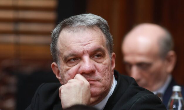 Oktatási miniszter: Végre felszabadult a Bölcsészettudományi Kar a blokádolók alól