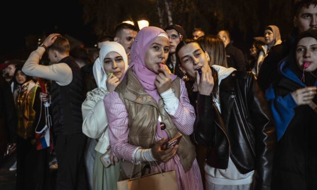 Történész: Egyetlen autoriter rezsim sem nyert még a saját ifjúsága ellen, Vučićé sem fog