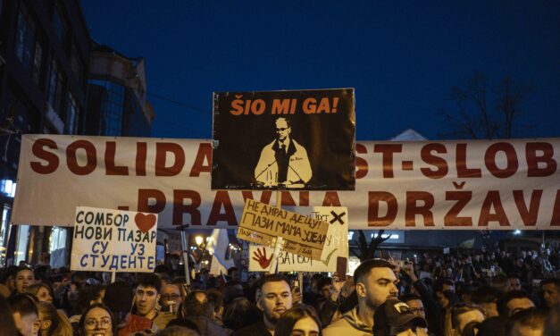 Pajtić: Az emberek kisebb ügyek miatt is készek utcára vonulni, mert Szerbiában már nincs félelem