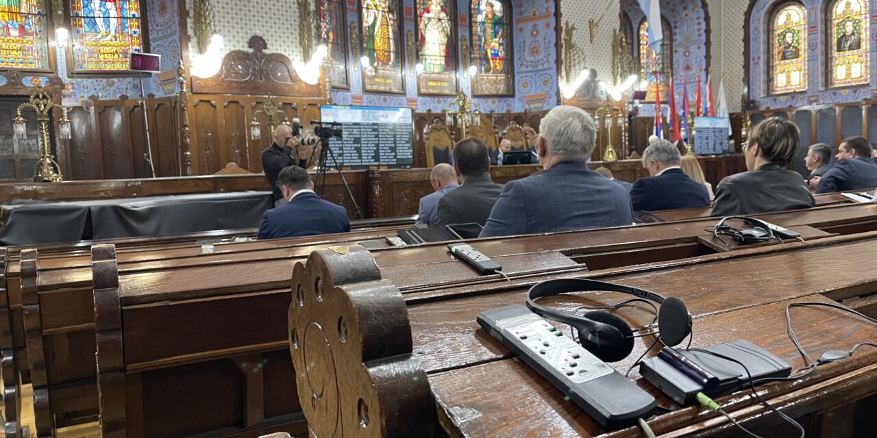 Kifütyülték Szabadka polgármesterét, Gyivánovity kiabált a képviselőkkel