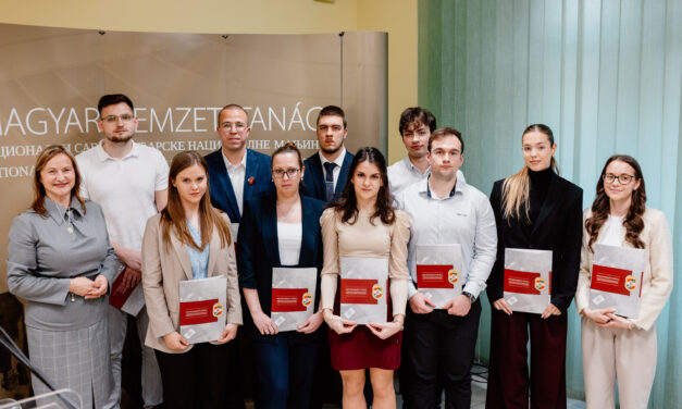 Kiválósági ösztöndíjszerződéseket írtak alá Szabadkán