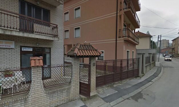 Egy címre három céget és öt mozgalmat jegyeztek be, az egyik az államelnöké