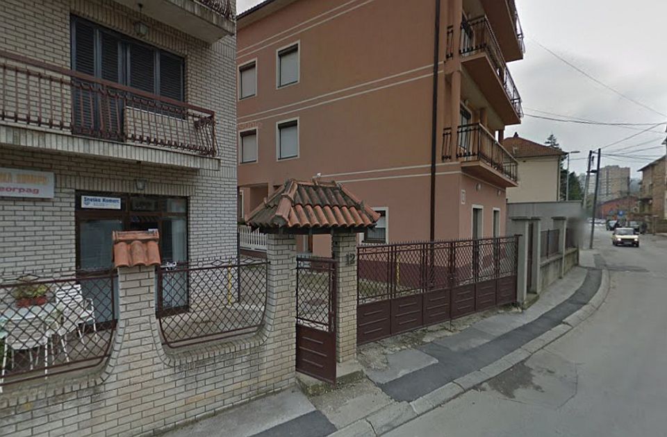 Egy címre három céget és öt mozgalmat jegyeztek be, az egyik az államelnöké