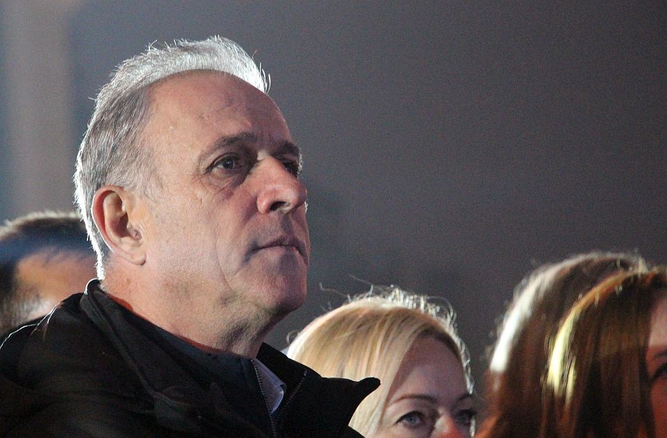 Jogtalanul akarták letartóztatni Ponošt