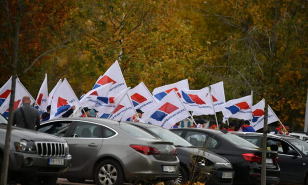 Vučić megint nem mondott igazat: nem növekszik a haladók népszerűsége