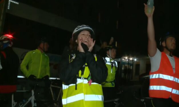 Dalolva érkeztek meg Dunaújvárosba a Strasbourg felé bicikliző egyetemisták