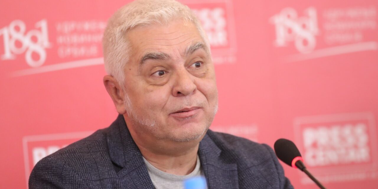 Tájékoztatási miniszter: Egyes médiumok háborút folytatnak a saját országuk ellen