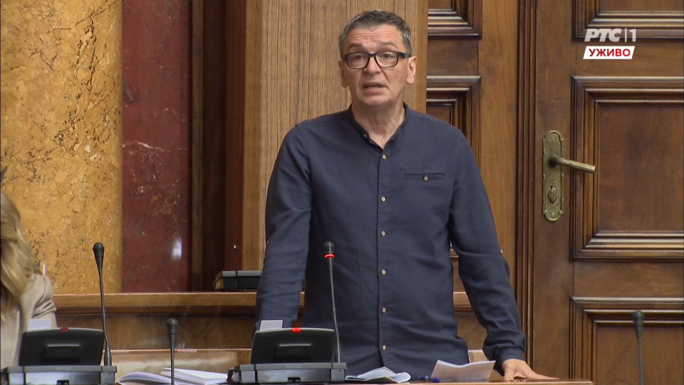 „Egy tönkrement használtáru-boltra igen, új kormányra nem hasonlít a mostani”