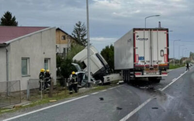 Ketten is meghaltak a balesetben