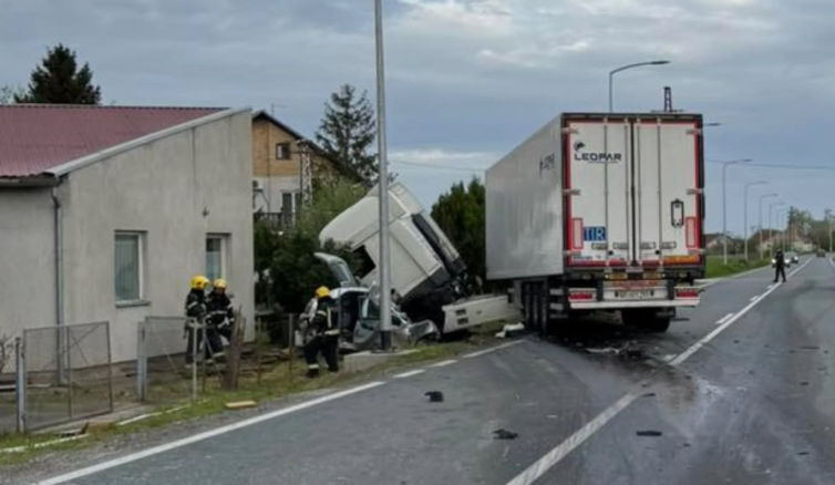 Ketten is meghaltak a balesetben