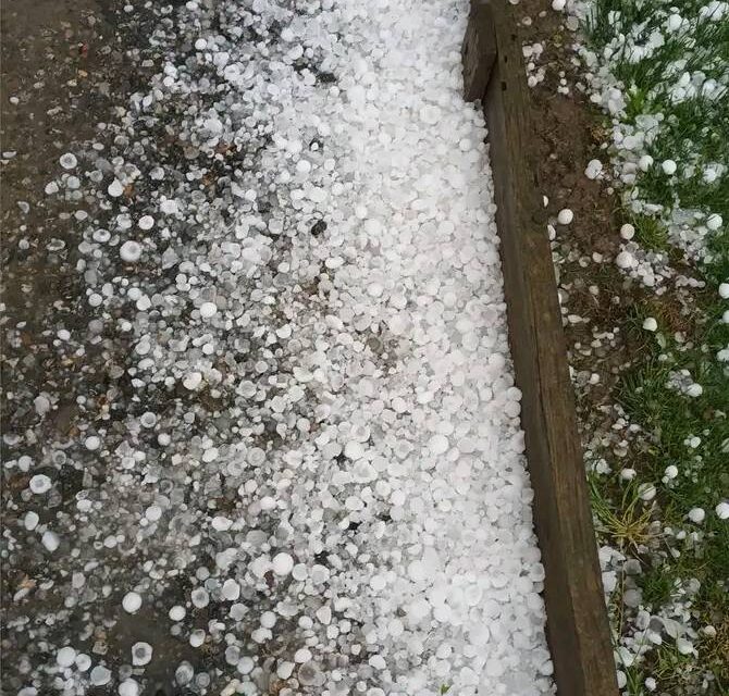 Húsz percen át esett dió nagyságú jég Szerémségben