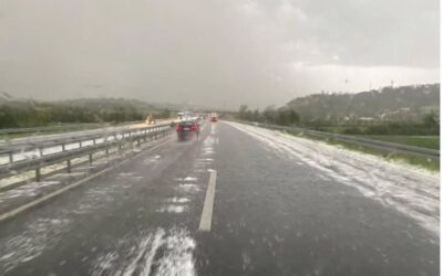 Apokaliptikus képek az ország több részéből, ideért a vihar