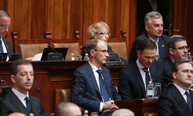 Megalakult Szerbia új kormánya