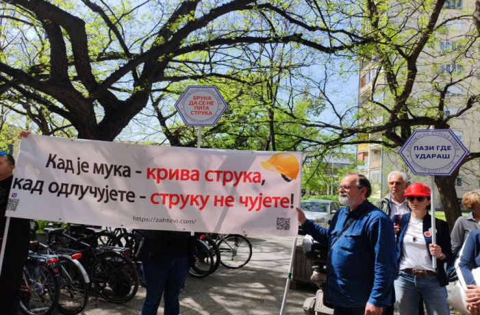 Kiállnak fogva tartott kollégáik mellett a mérnökök