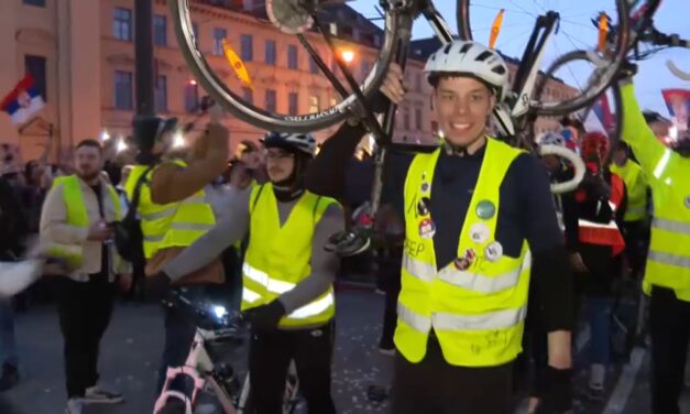 Megérkeztek Münchenbe a bicikliző egyetemisták