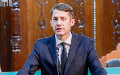 Pásztor: A VMSZ a vajdasági magyar közösség érdekeit mindenek fölé helyezi A párt továbbra is ellenzi a sorkatonaság újbóli bevezetését