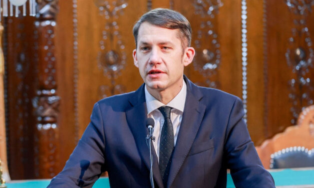 Pásztor: A VMSZ támogatja a Macut-kormányt