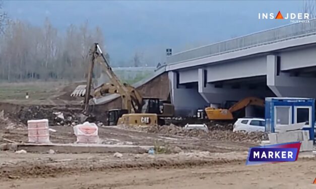 A folyóba omlott az új hídra vezető töltés