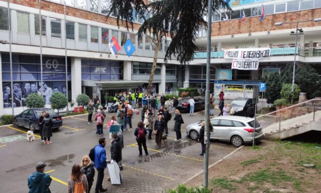 Továbbra is blokád alatt a Szerbiai Rádió és Televízió