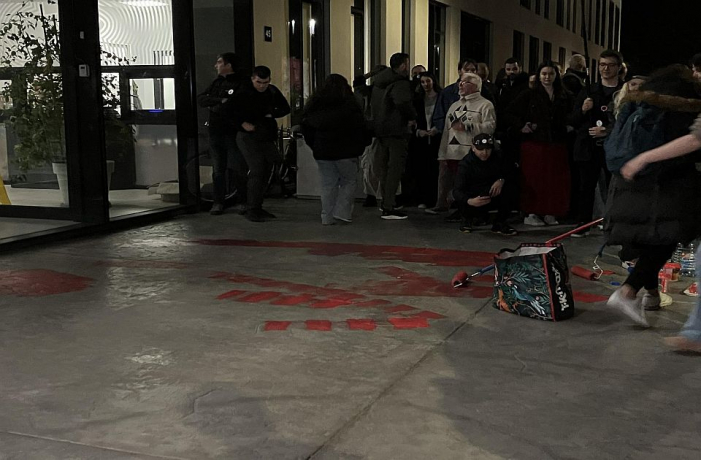 Blokád alá vonták a Szerbiai és a Vajdasági RTV épületeit az egyetemisták