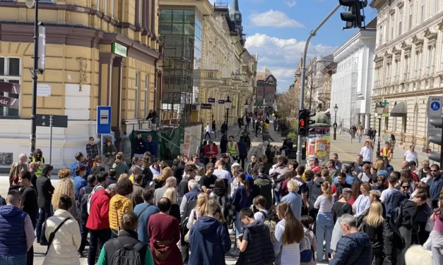 A polgármester kijelentései miatt tiltakoztak a szabadkai egyetemisták