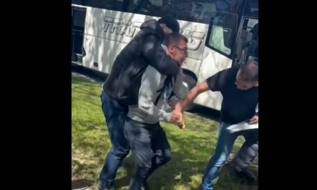 Fojtogatták a haladók az ellentüntetőt Szabadkán