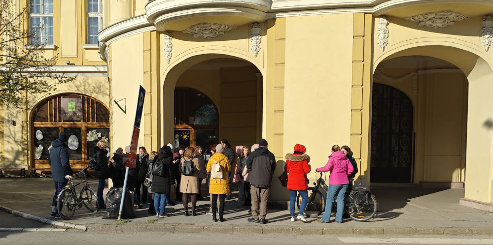 <span class="entry-title-primary">A szülők (ismét) a munkabeszüntető tanárok mellé álltak</span> <span class="entry-subtitle">Szerdán tanítási nap lesz a Stevan Sremac Iskolában</span>