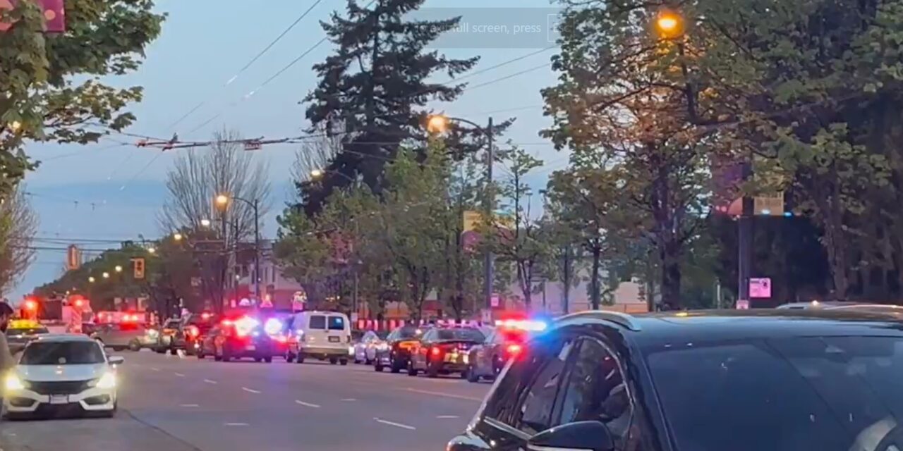 Autó hajtott a tömegbe egy vancouveri fesztiválon, halottak is vannak