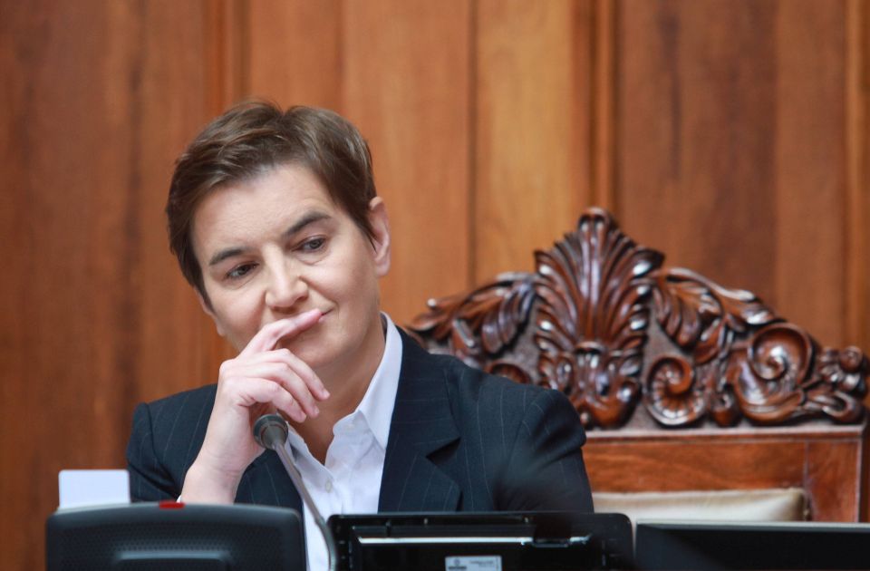 <span class="entry-title-primary">Brnabić: Ma bebizonyosodik, hogy Szerbiának szuperszonikus fegyvere van</span> <span class="entry-subtitle">A parlament elnöke méhekről is beszélt, akik állítólag csak a blokádolókat támadják...</span>