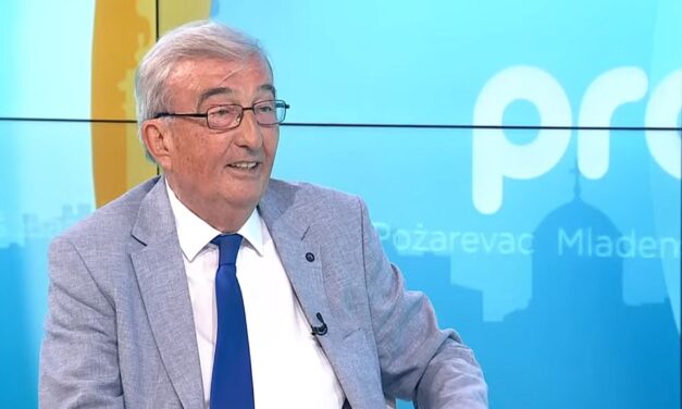 Čupić professzor: Az éhségsztrájkoló tanárnő egy hős, Vučićék pedig pánikban vannak