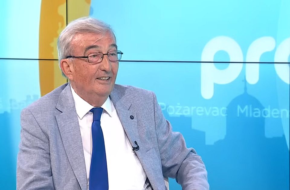 Čupić professzor: Az éhségsztrájkoló tanárnő egy hős, Vučićék pedig pánikban vannak