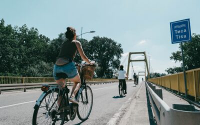 Tekerj velünk az irodalomba! Érkezik a Tricikli Mozgó Irodalmi Fesztivál Magyarkanizsára