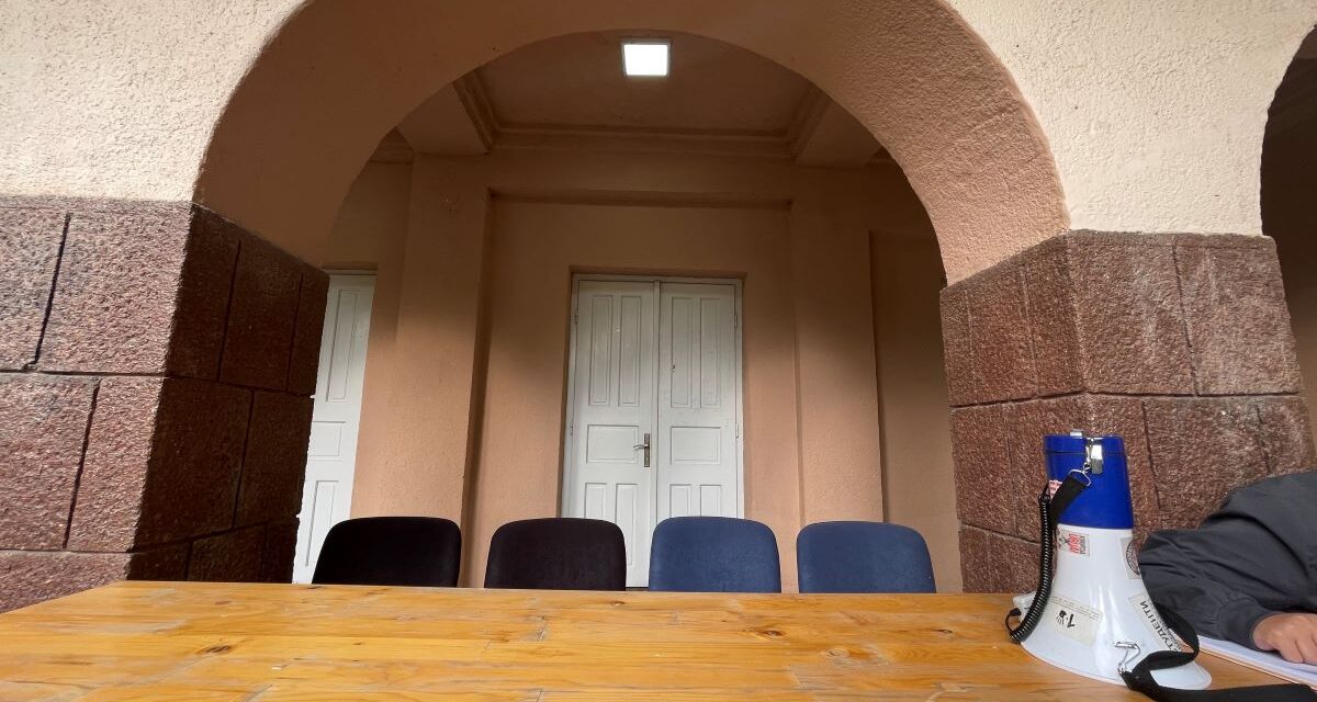 VMDK: Arrogancia helyett válaszokat várunk! 