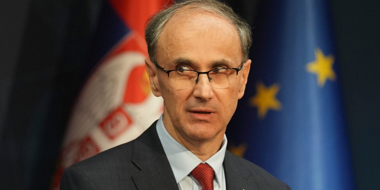 A miniszterelnöknek igazolnia kell, honnan volt pénze luxusvillát vásárolni