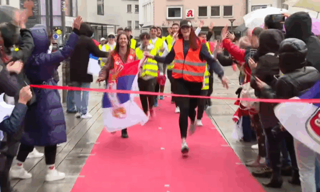 Megérkeztek Ulmba a maratonfutó egyetemisták