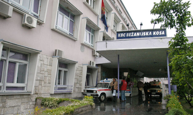 Leszakadt a mennyezet egy újbelgrádi kórházban, megsérült egy nővér