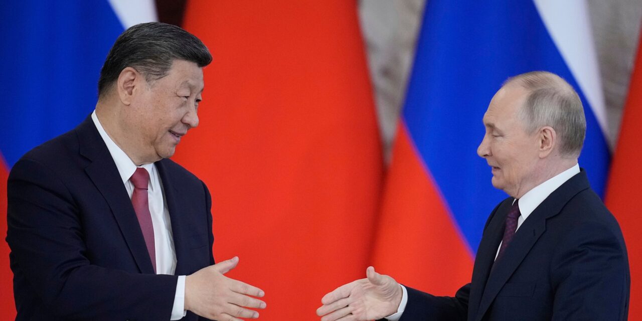 Győzelemnapi parádé a háború árnyékában