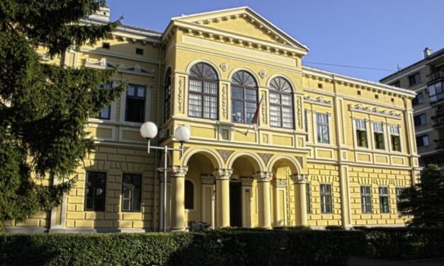 Visszatérhet a munkahelyére a sztrájk miatt felfüggesztett óbecsei tanár