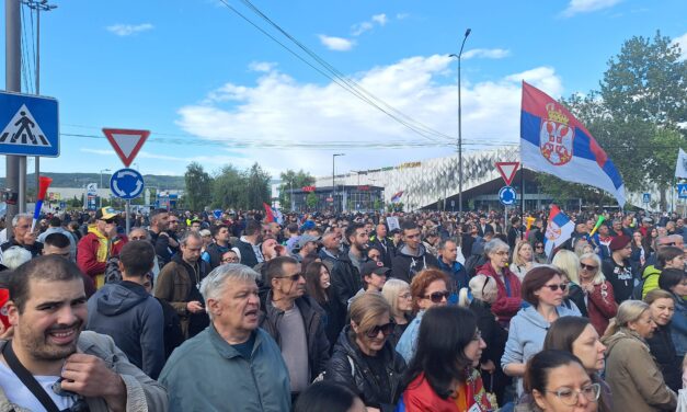 „Az Atlanti-óceánt is átúszhatjátok három óra alatt, lehet ott is panaszkodni”