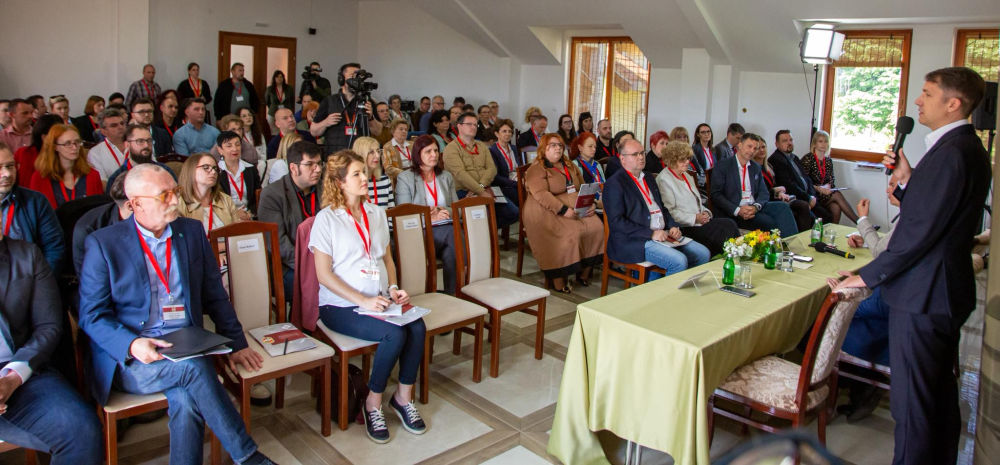 Ki szabad mondani, hogy Szabad Magyar Szó, nem lesz belőle semmi baj