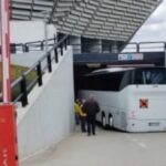 Harmincmillió eurós stadion, kis szépséghibával