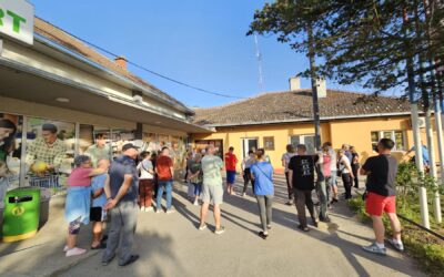 Zárt ajtók előtt, szabad ég alatt tartják meg a polgári gyűléseket Szabadkán