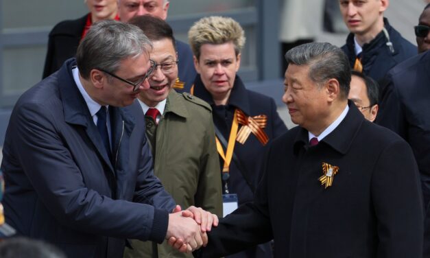 Vučić tájékoztatta a kínai elnököt, hogy legyőzte a színes forradalmat