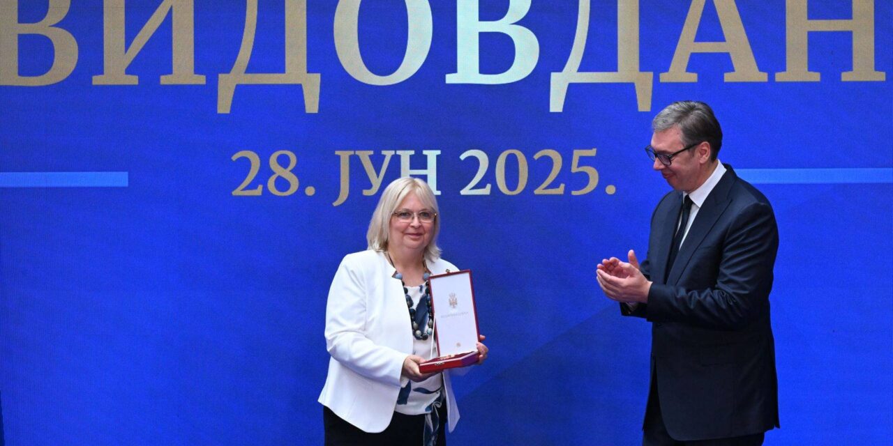 Vučić kitüntette az MTTK dékánját