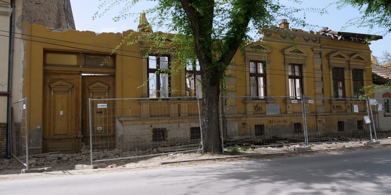 <span class="entry-title-primary">A ház, amely már csak a Google-térképen létezik</span> <span class="entry-subtitle">Arsenije Čarnojević utca 15.</span>