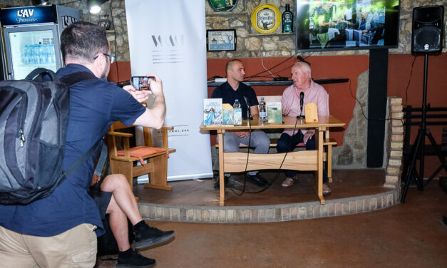 Légyott a könyvvel (Fotógaléria)