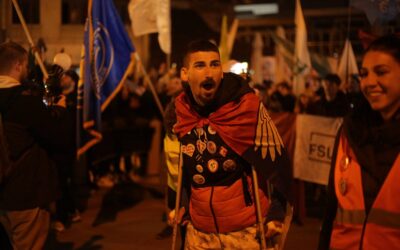 Rendőrség: Közlekedési nézeteltérés és médiamanipuláció A rendőrség reagált a mankóval több mint ezer kilométert megtett fiatalember bántalmazásával kapcsolatban